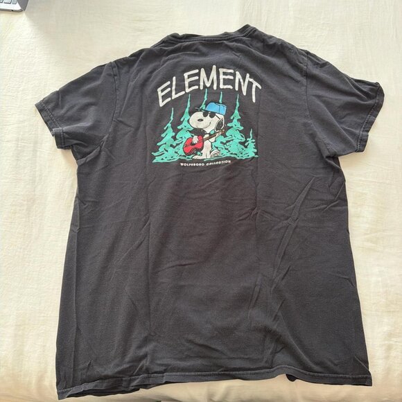 Element and Peanuts Snoopy Shirt - Picture 1 of 5